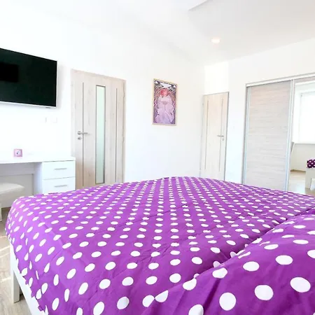 U Louckeho Klastera 2 Kk Znojmo