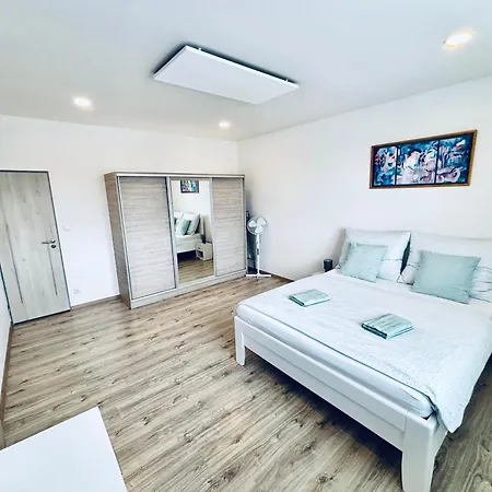 Apartman U Louckeho Klastera 2 Kk *